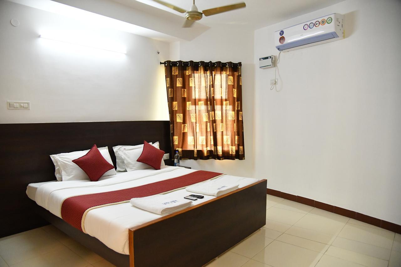 Lake View Hotel Madurai Ngoại thất bức ảnh