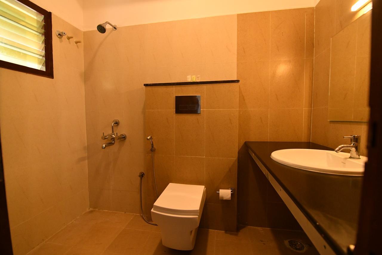 Lake View Hotel Madurai Ngoại thất bức ảnh