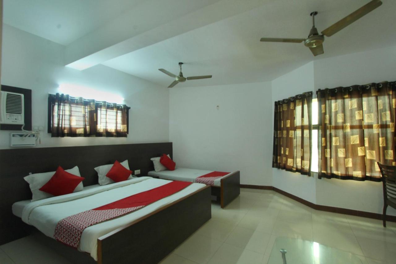 Lake View Hotel Madurai Ngoại thất bức ảnh